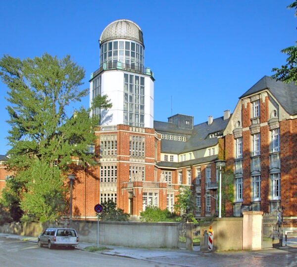 Dresden Teknik Üniversitesi