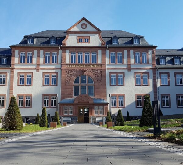 Justus-Liebig Giessen Üniversitesi