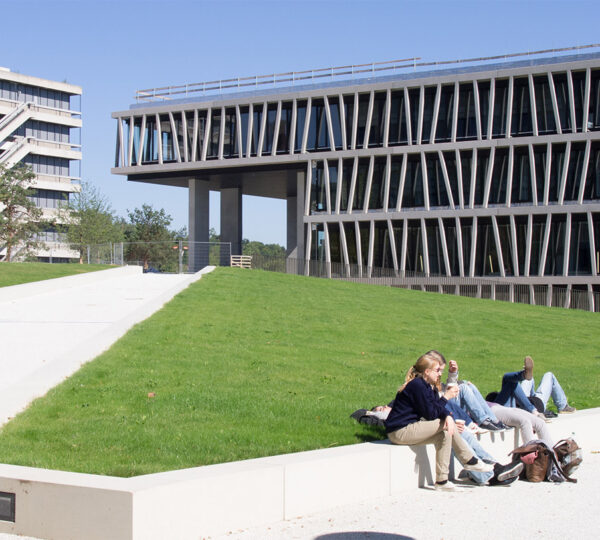Tübingen Eberhard Karls Üniversitesi