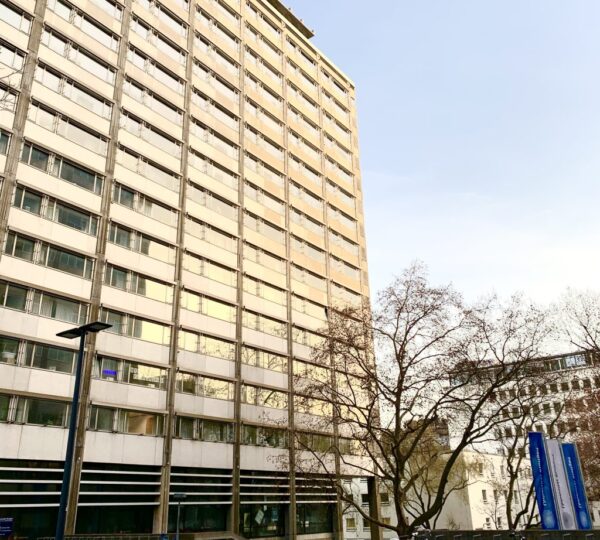 Stuttgart Üniversitesi