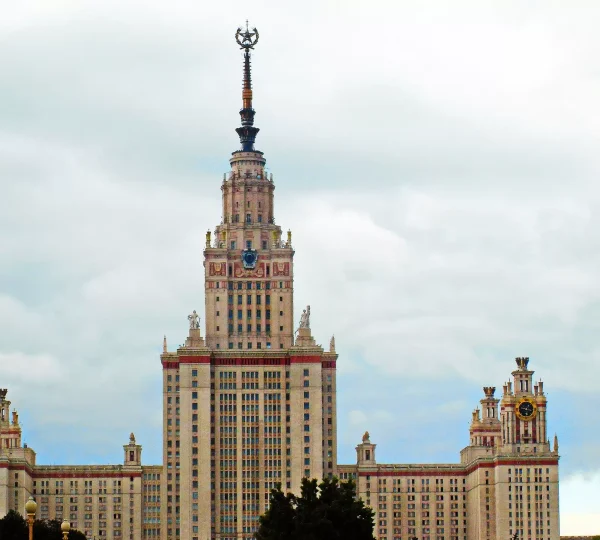 Moskova Lomonosov Devlet Üniversitesi