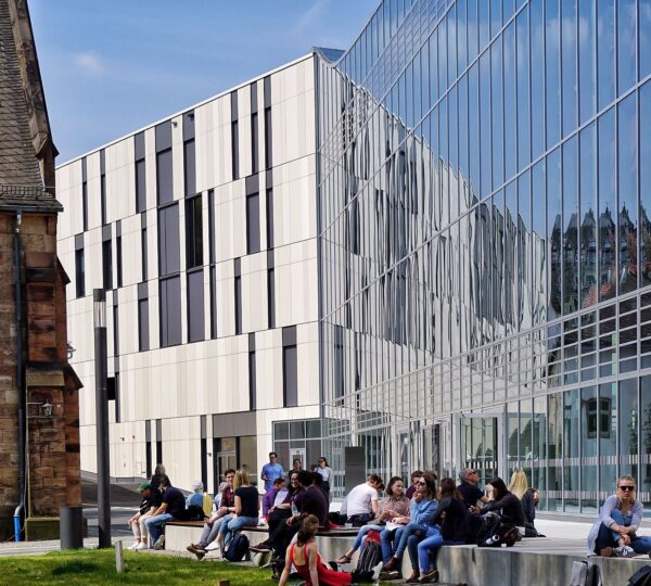 Marburg Philipps Üniversitesi