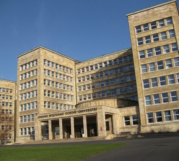 Johann Wolfgang Goethe Üniversitesi Frankfurt