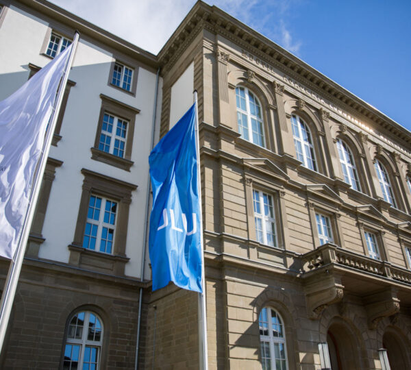 Justus-Liebig Giessen Üniversitesi