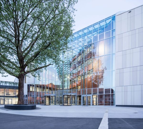 Marburg Philipps Üniversitesi