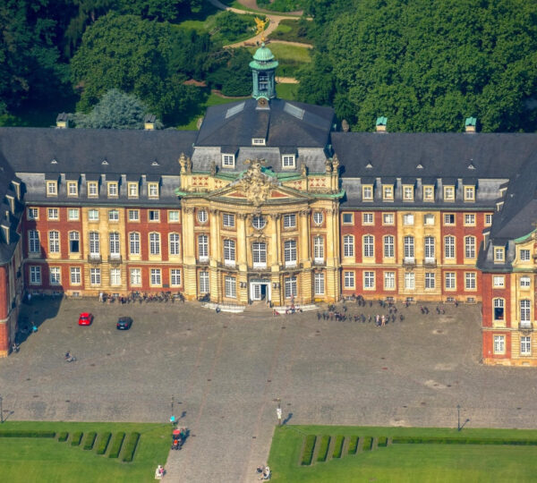 Westfälische Wilhelms Üniversitesi Münster