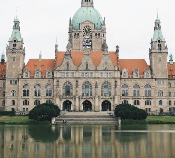 Hannover Gottfried Wilhelm Leibniz Üniversitesi