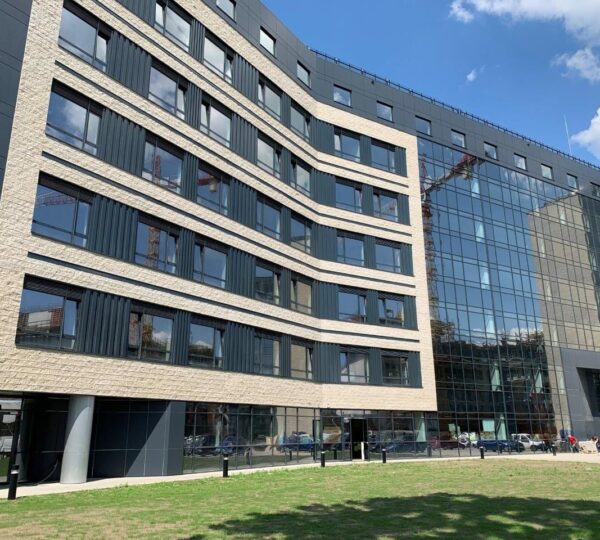 Varşova Ekonomi ve İnsan Bilimleri Üniversitesi