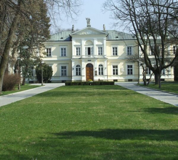 Varşova Yaşam Bilimleri Üniversitesi